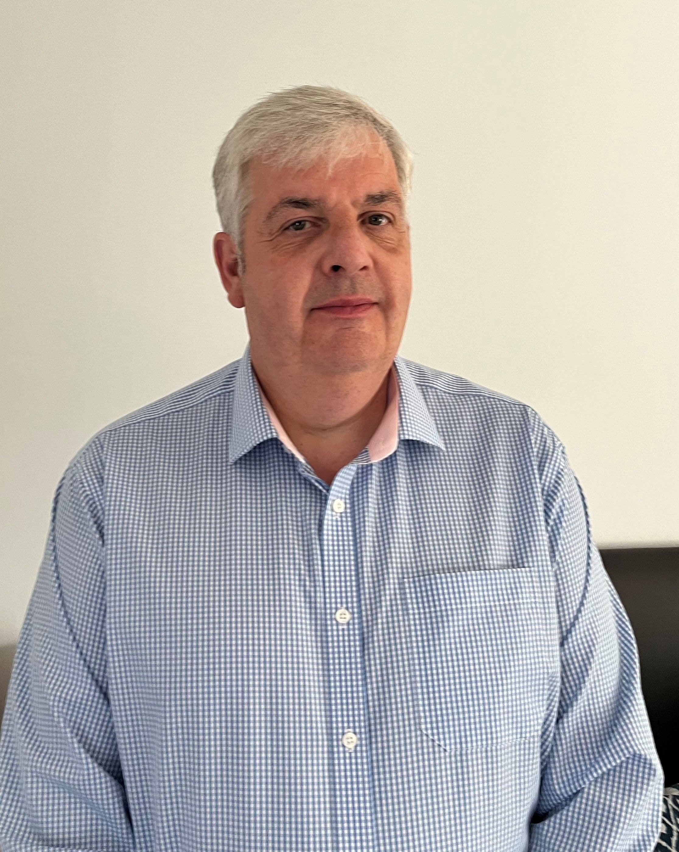 Headshot of Alex Downer